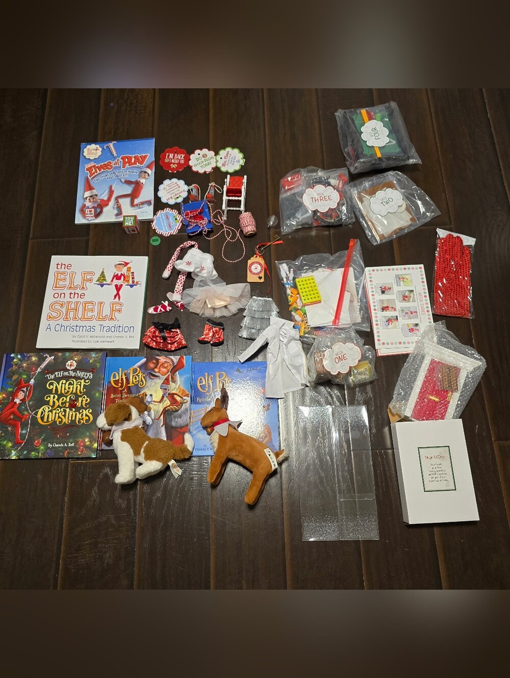 Elf on the shelf huge set saint Bernard pet reindeer pet Christmas holiday toys